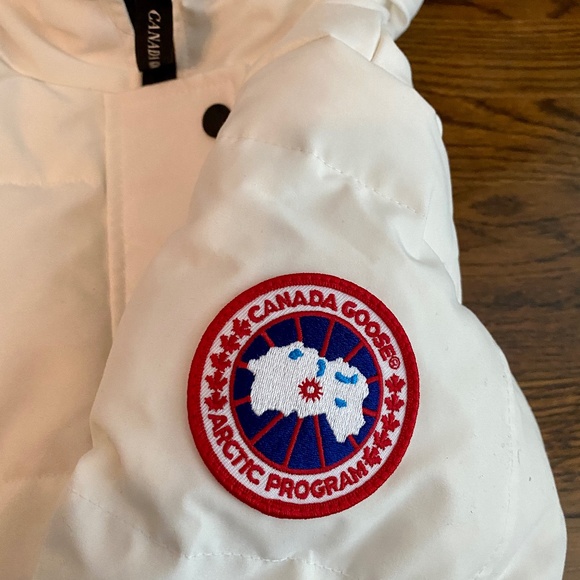 Canada Goose Shelburne Water Resistant 625 Fill Power Down Parka~ Brand New ~